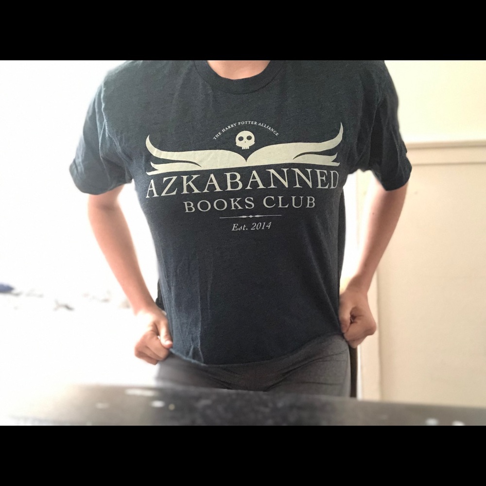 Green crop top with print